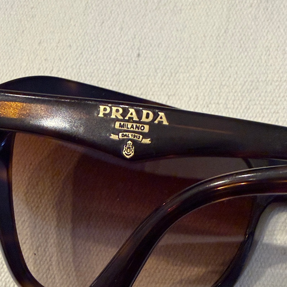Oversized dark tortoiseshell Prada sunglasses wit… - image 3
